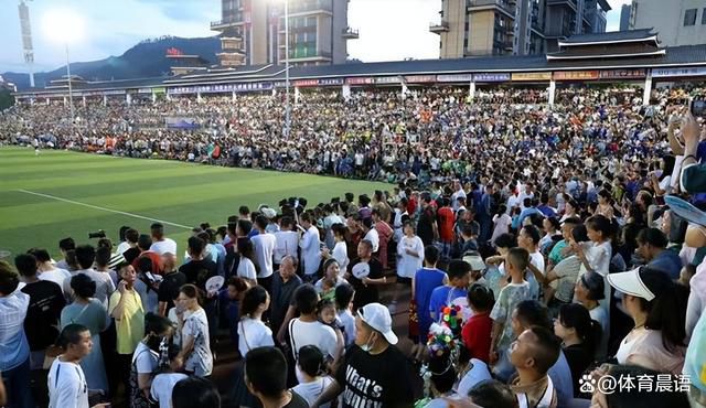 不过好在这几家公司都有人帮他打点，叶家那边也有老爷子叶忠全亲自坐镇，真正需要叶辰自己出力的，几乎没有。